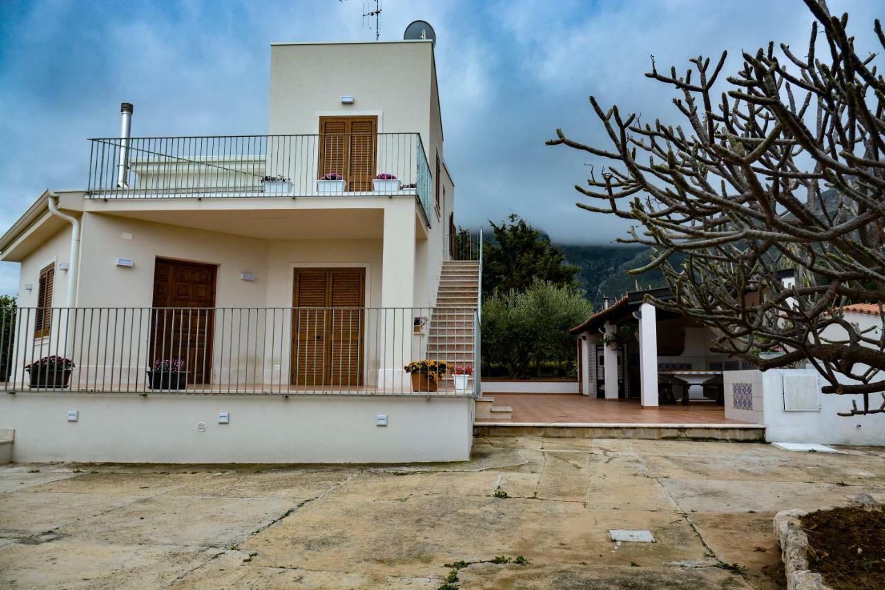 Casa Pomelia Apartment กัสเตลลัมมาเร เดล โกลโฟ ภายนอก รูปภาพ