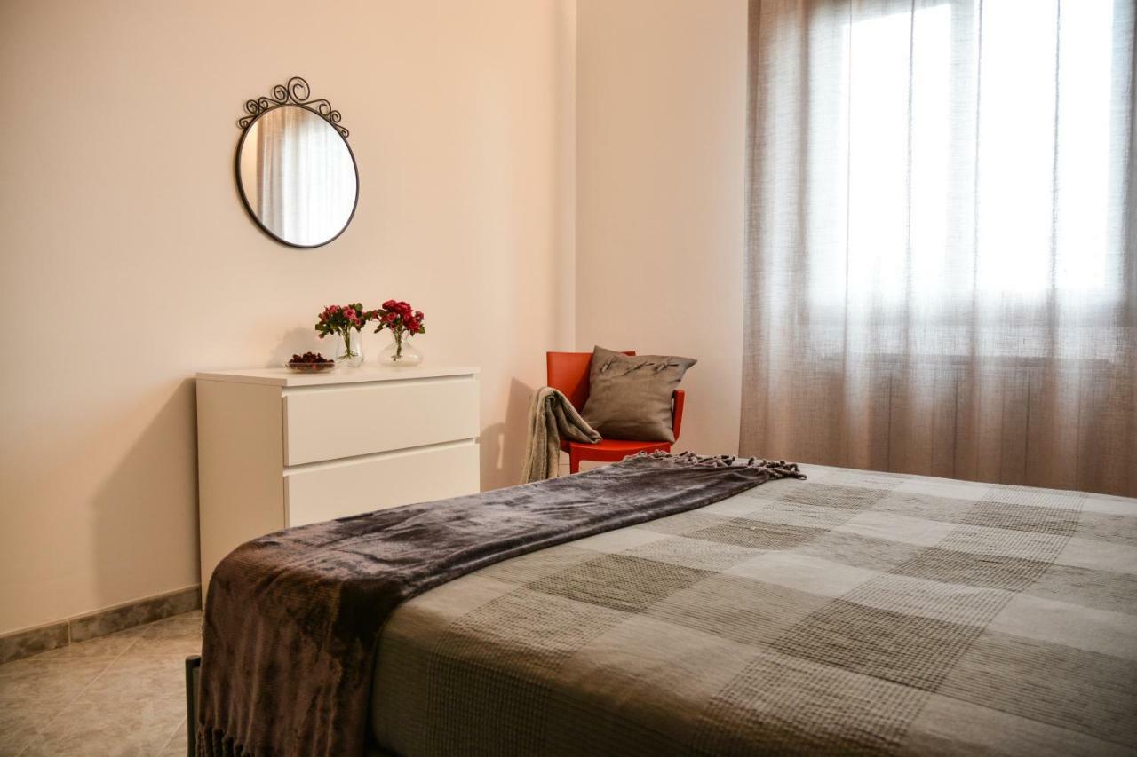 Casa Pomelia Apartment กัสเตลลัมมาเร เดล โกลโฟ ภายนอก รูปภาพ