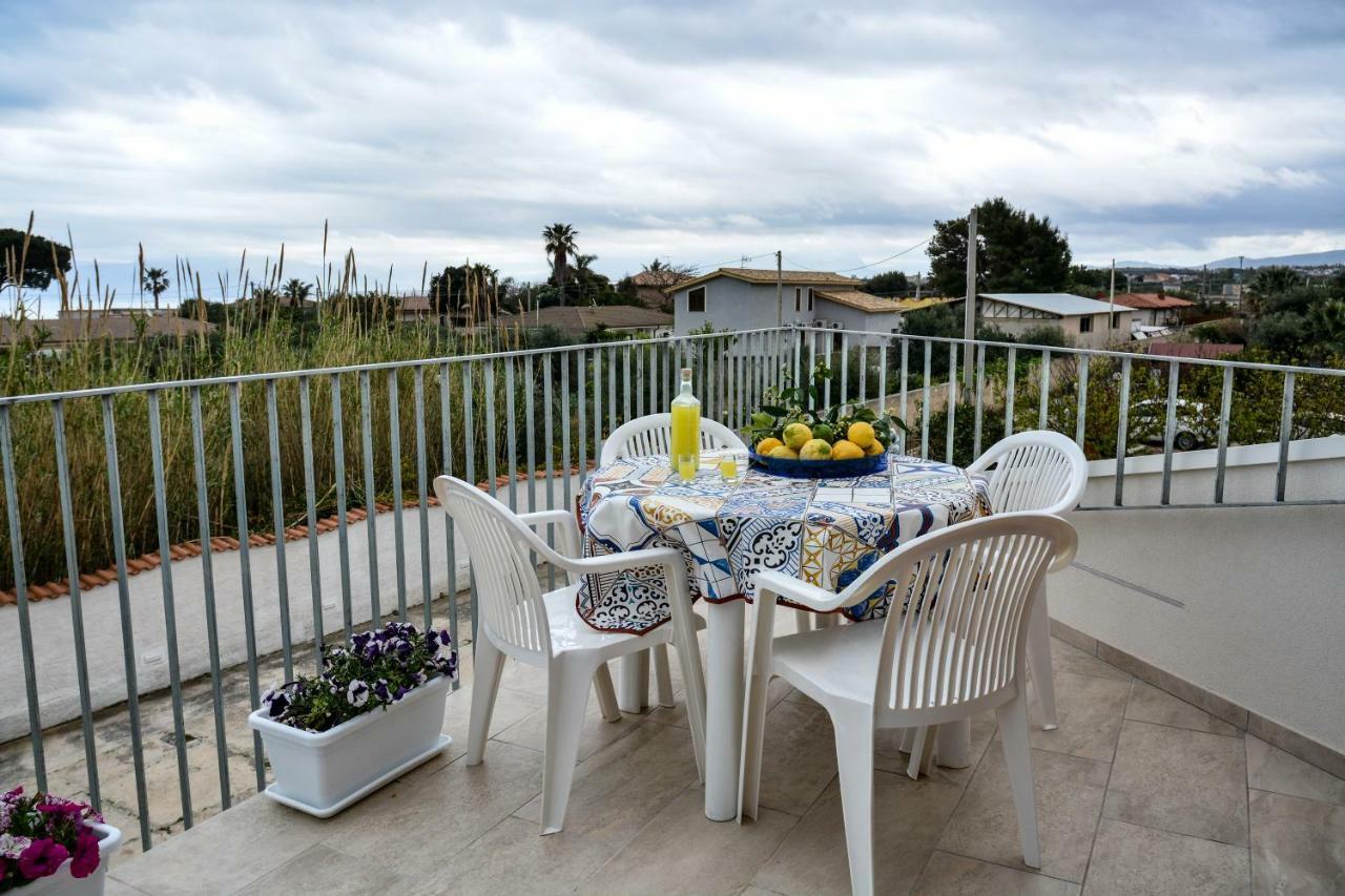 Casa Pomelia Apartment กัสเตลลัมมาเร เดล โกลโฟ ภายนอก รูปภาพ